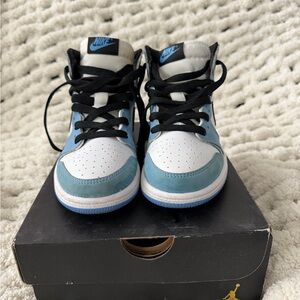 Air Jordan 1 Retro High OG ‘University Blue’ (Size 3)